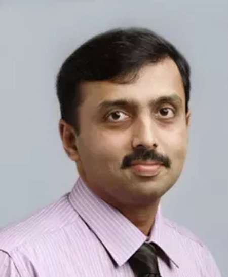 Dr. Arun R Warrier - Medical Oncologist