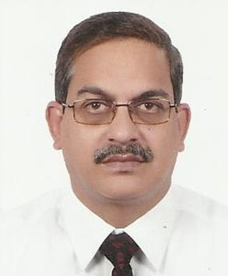 Dr Mohamed Rafeeq - Senior Consultant Orthopedic Surgeon, provides Carpal tunnel Syndrome Treatment